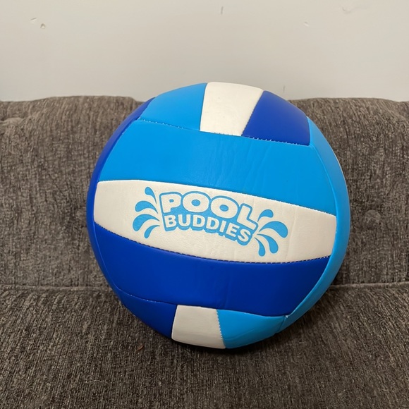 Pool Volleyball - Like New - Picture 4 of 5